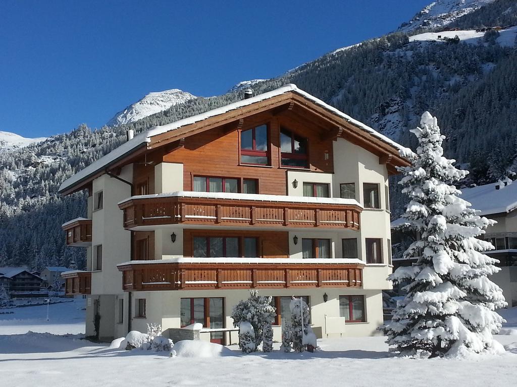 Ferienhaus Antigua Saas-Grund Esterno foto