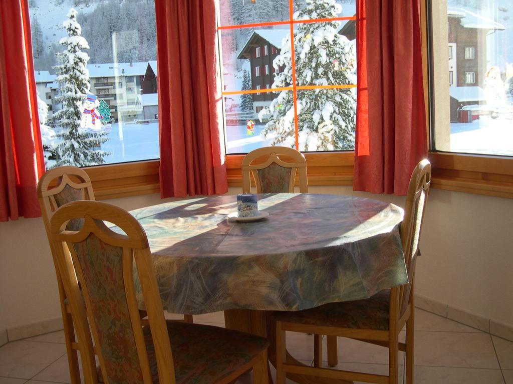 Ferienhaus Antigua Saas-Grund Camera foto