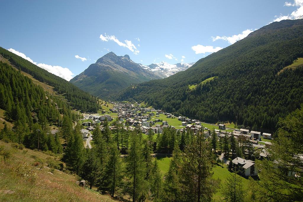 Ferienhaus Antigua Saas-Grund Esterno foto